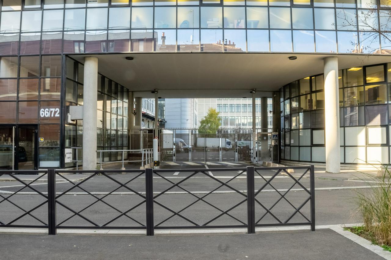 Bureau Montreuil 216m² Location bureau Montreuil Seine-Saint-Denis OLBUR2309608 0